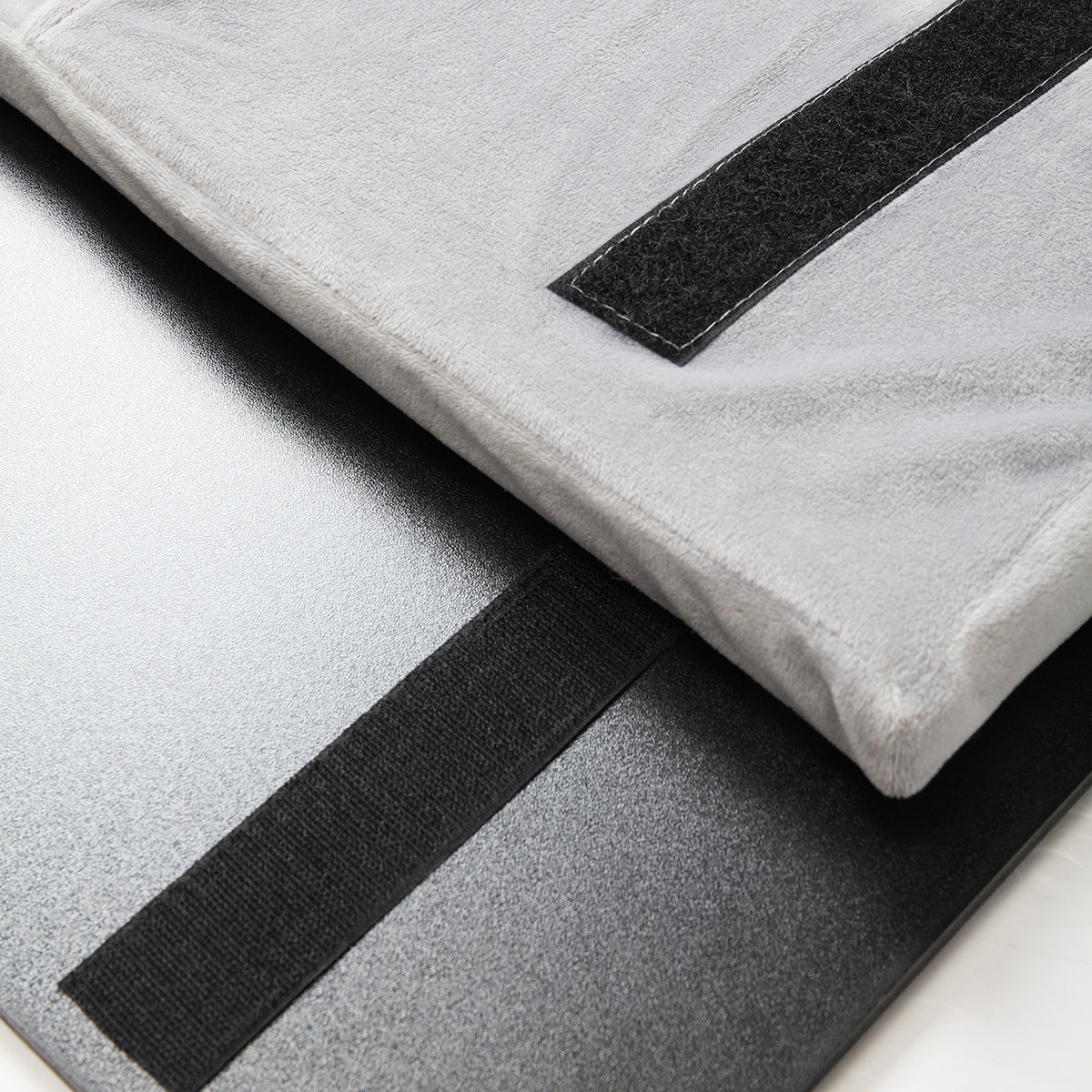 Cat Resting Shelving Bed With Velvet Cushion